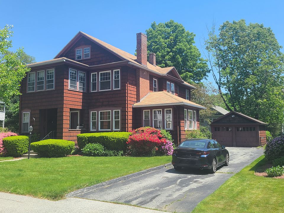 1st image of 60 Richmond Ave #1