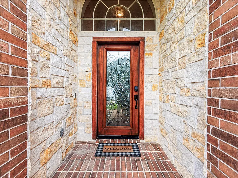 1247 Misty Lake Ct — Photo 4