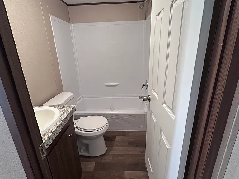Spoon Bill Cir — Photo 6