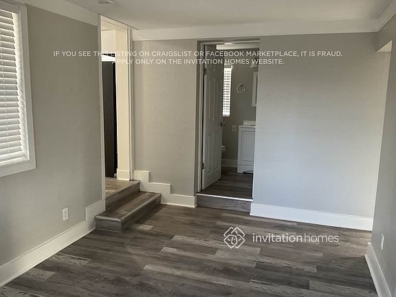 4th image of 450 Iris Rd