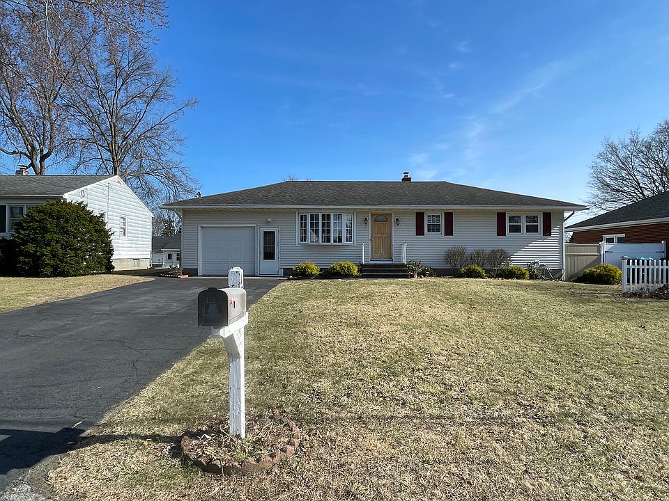 1st image of 10 Arden Ct #1