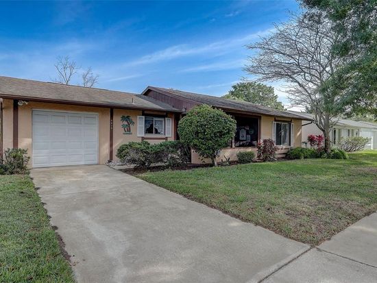4929 Goucher Ln, Orlando, FL 32821