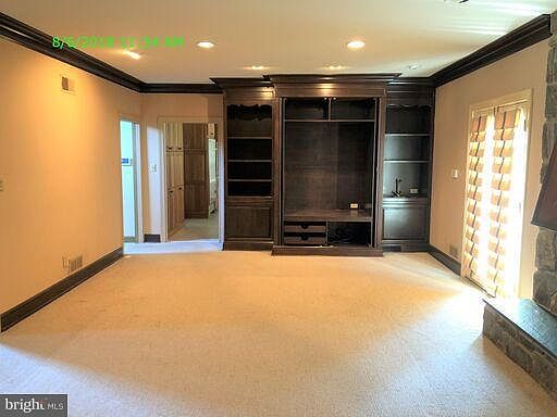5th image of 9712 Clydesdale St