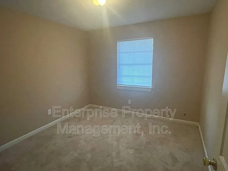 1982 Goldbrier Ln — Photo 8
