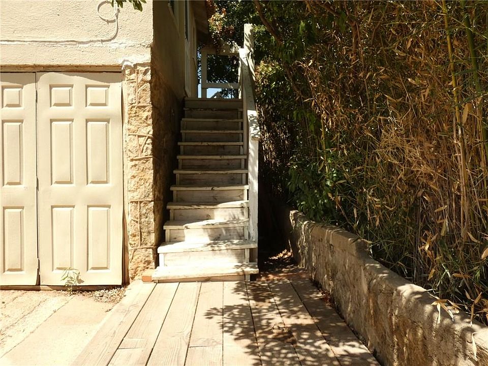 1st image of 642 College Dr