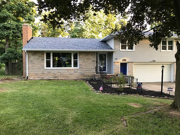 3rd image of 5607 Tarrytown Ln