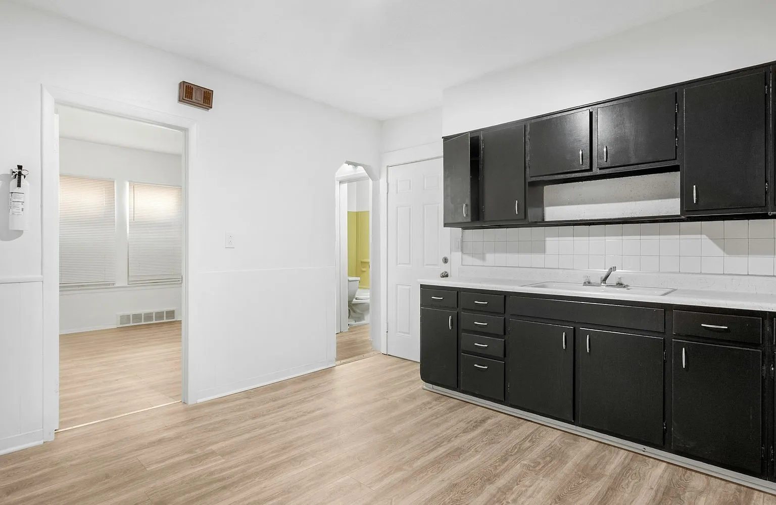 856 Wayside Road, Unit A — Photo 1