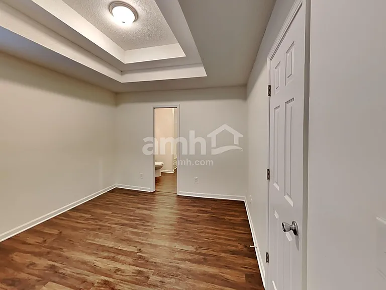 364 Hidden Creek Ln — Photo 18