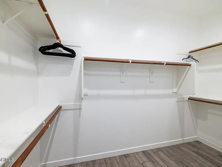 8924 W Solano Dr — Photo 13