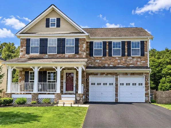 18506 Quantico Gateway Dr, Triangle, VA 22172