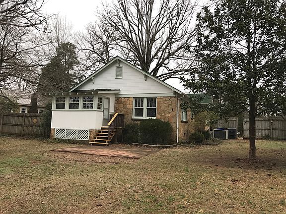 5th image of 2109 Wood Ave