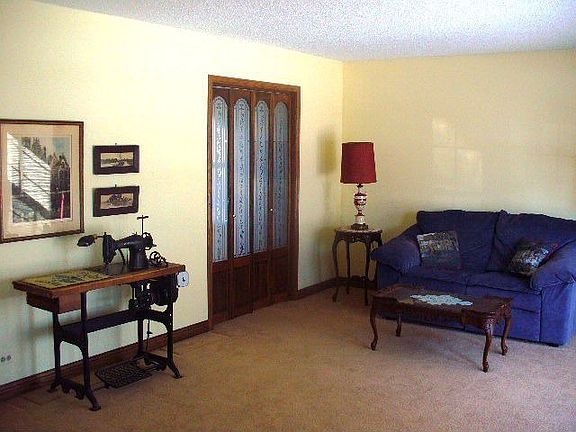 Living Rm W/Bay Window