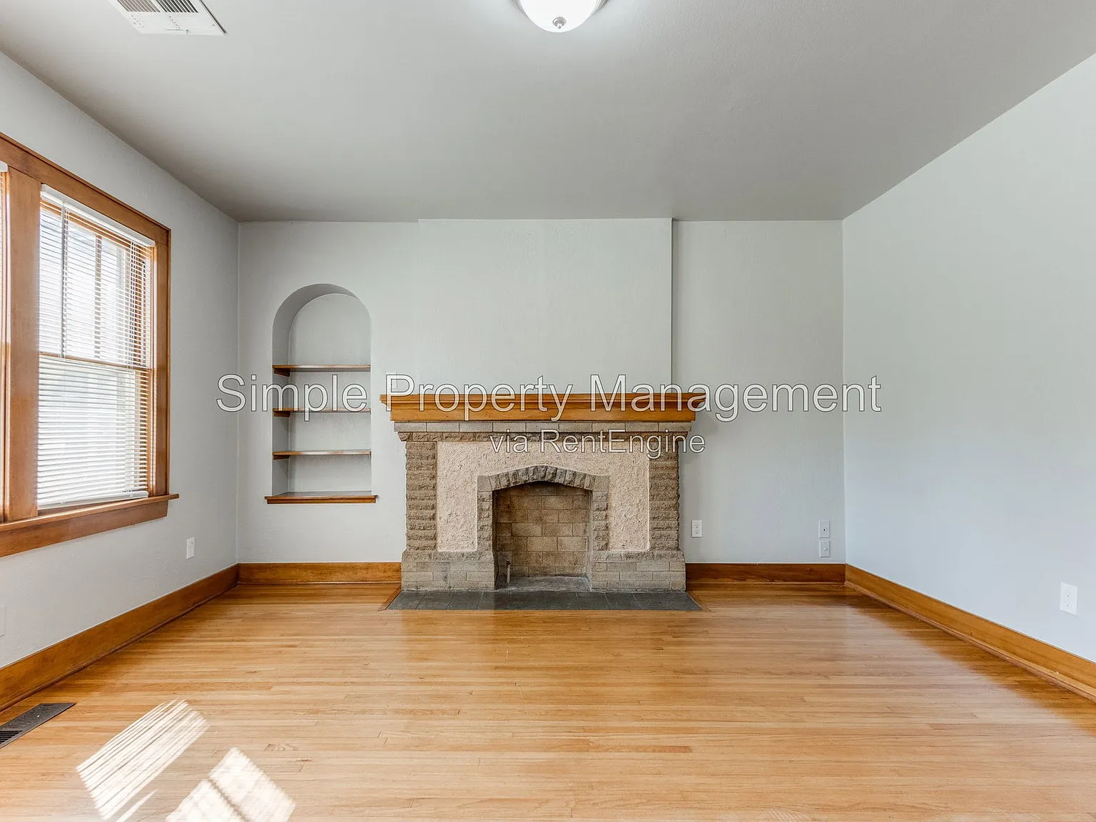 2 bed, 1.0 bath, 911 sqft, $1,125 — Photo 4