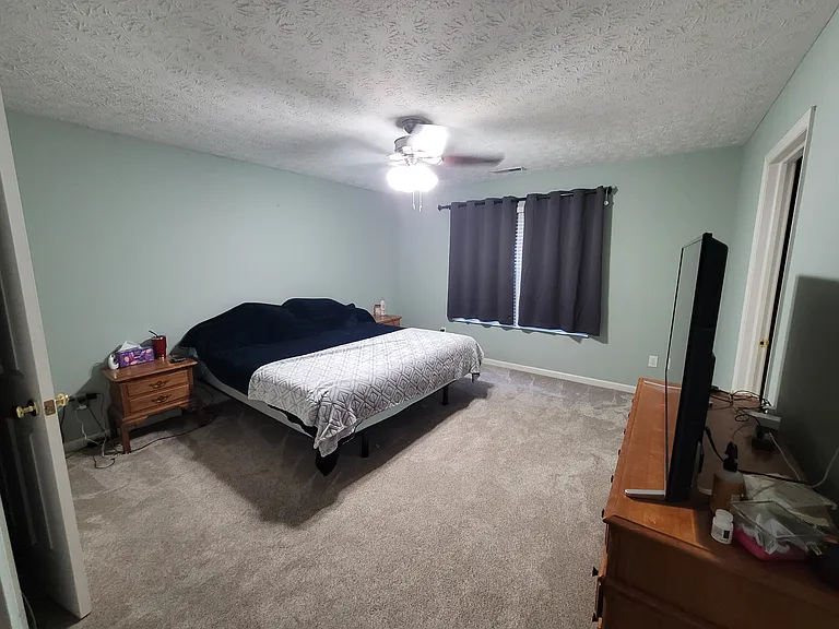 335 Thompson Dr — Photo 11