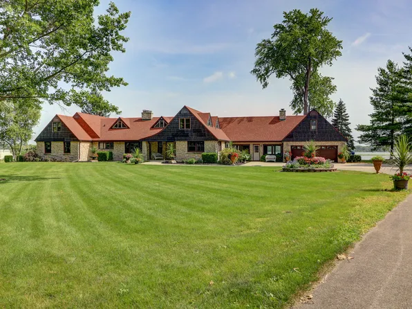 701 Hill Dr, Rock Falls, IL 61071