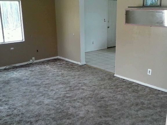 5th image of 623 Melvin St #A
