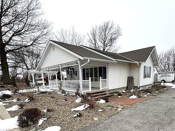 2nd image of 310 Berry St