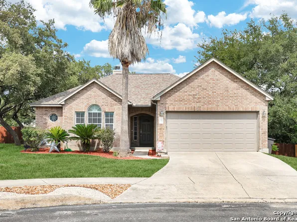 5 Willow Heights Dr, San Antonio, TX 78254