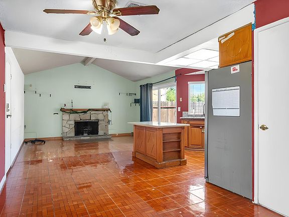 5th image of 7524 McTavish Cir