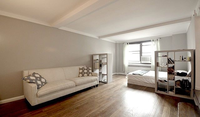 1st image of 200 W 20th St APT 1107