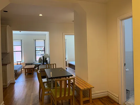 Rented by Oxford Property Group | media 3