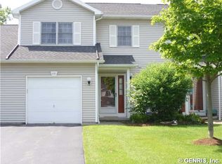 631 Strand Pond Cir, Webster, NY 14580