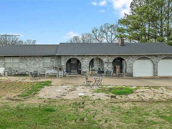 3rd image of 13481 Kelly Rd