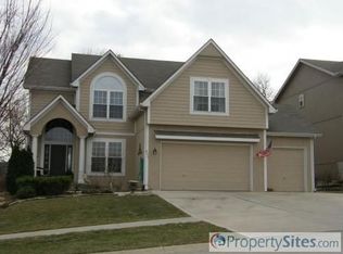 431 Ash Ln, Lansing, KS 66043
