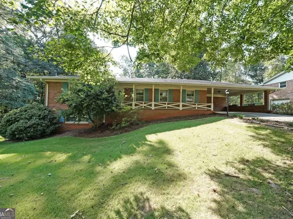 3950 Sherwood Dr, Douglasville, GA 30135