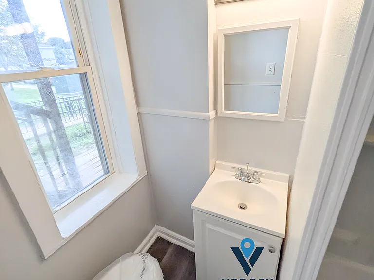 226 Lyman St #1-L — Photo 3