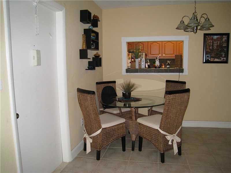 2nd image of 13860 SW 90th Ave #202
