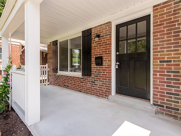 2nd image of 2578 Bonnie Dr