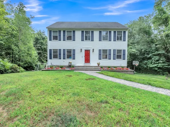 33-33 Howard St #A, Milford, MA 01757