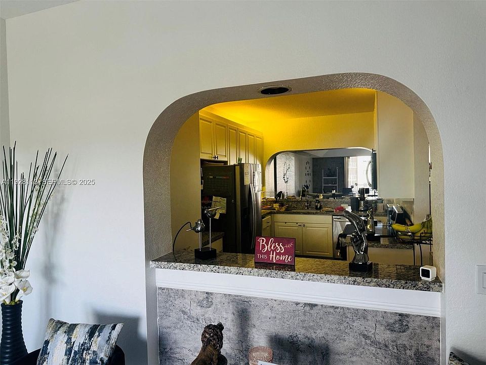 1st image of 10700 NW 66th St APT 414