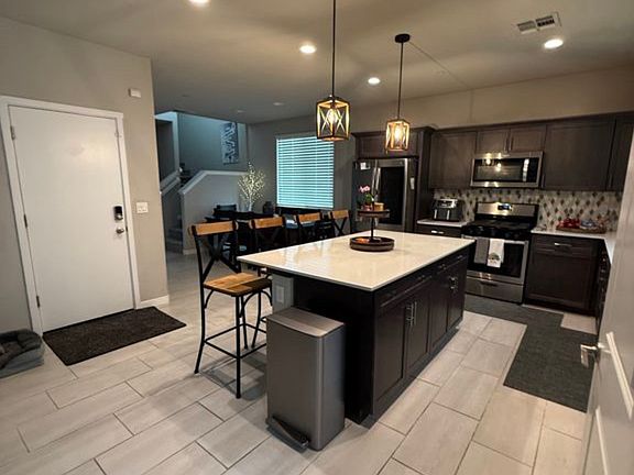 5th image of 805 Corazon Ave