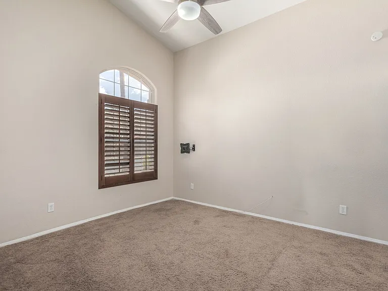 15428 S 23rd Pl — Photo 23