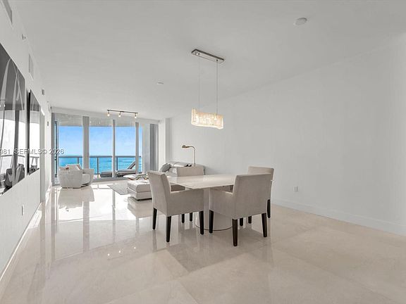 4th image of 17121 Collins Ave APT 3905
