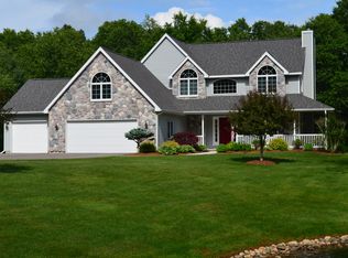 7730 N Arroyo Vista Dr NE, Rockford, MI 49341