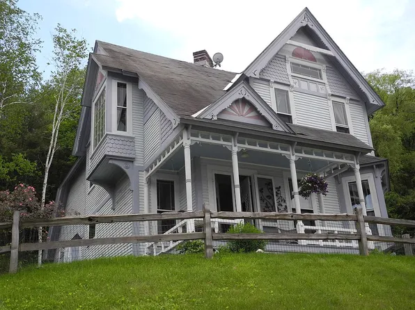 27 Slayton Ter, Woodstock, VT 05091