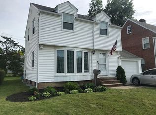 4438 Silsby Rd, University Heights, OH 44118