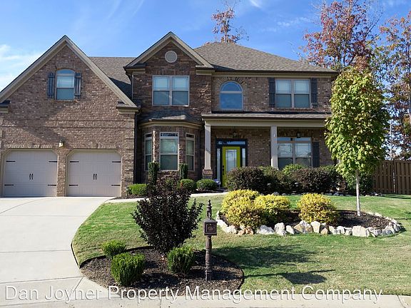 2nd image of 119 Versilia Ln