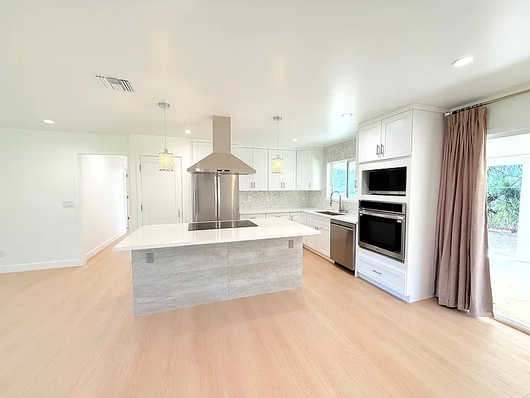 10839 Fellows Avenue — Photo 19