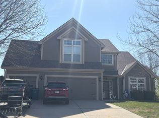 1810 White Tail Ln, Liberty, MO 64068