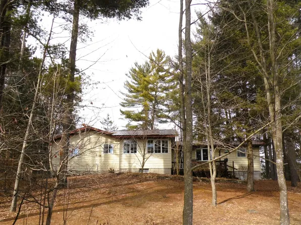 5599 E State Rd, Hale, MI 48739