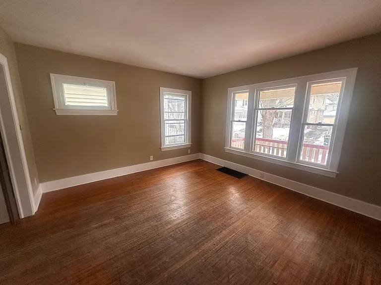 461 Melville St #1 — Photo 2