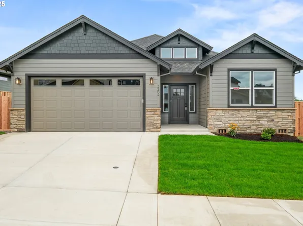 2202 E Badger Way, La Center, WA 98629