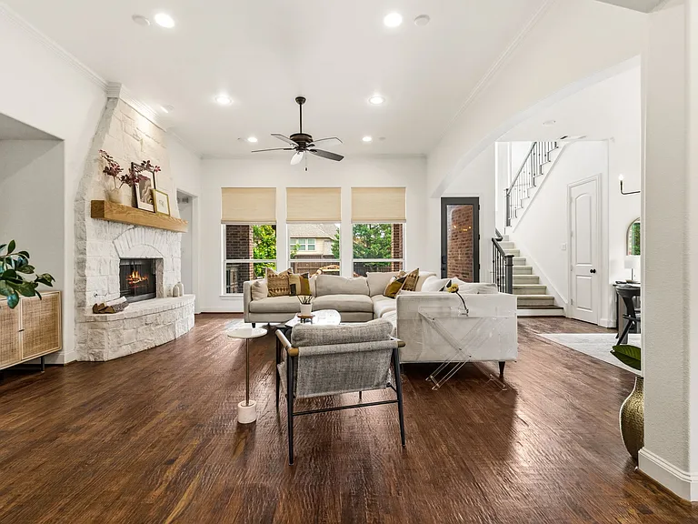 4101 Chimney Rock Dr — Photo 8