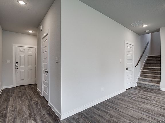 3rd image of 14510 Emerio Drive