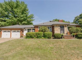 231 Westover Dr, Akron, OH