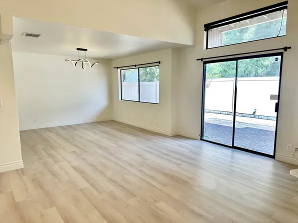 618 Artisan Rd, Thousand Oaks, CA 91320
